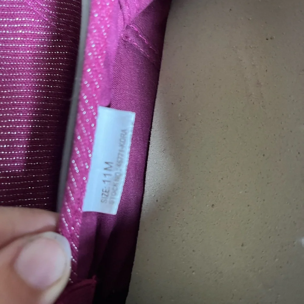 Maurices Slip on shoes - Picture 2 of 6
